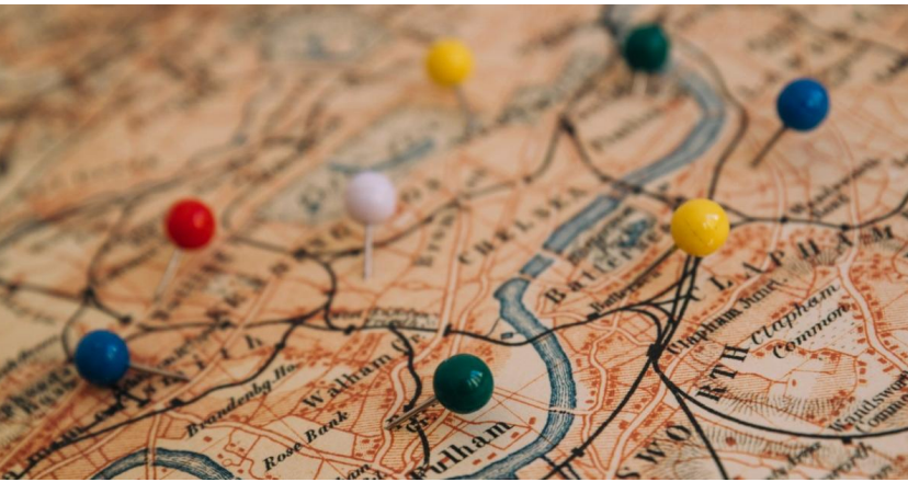 Récits toponymiques : itinéraires, lieux et histoire