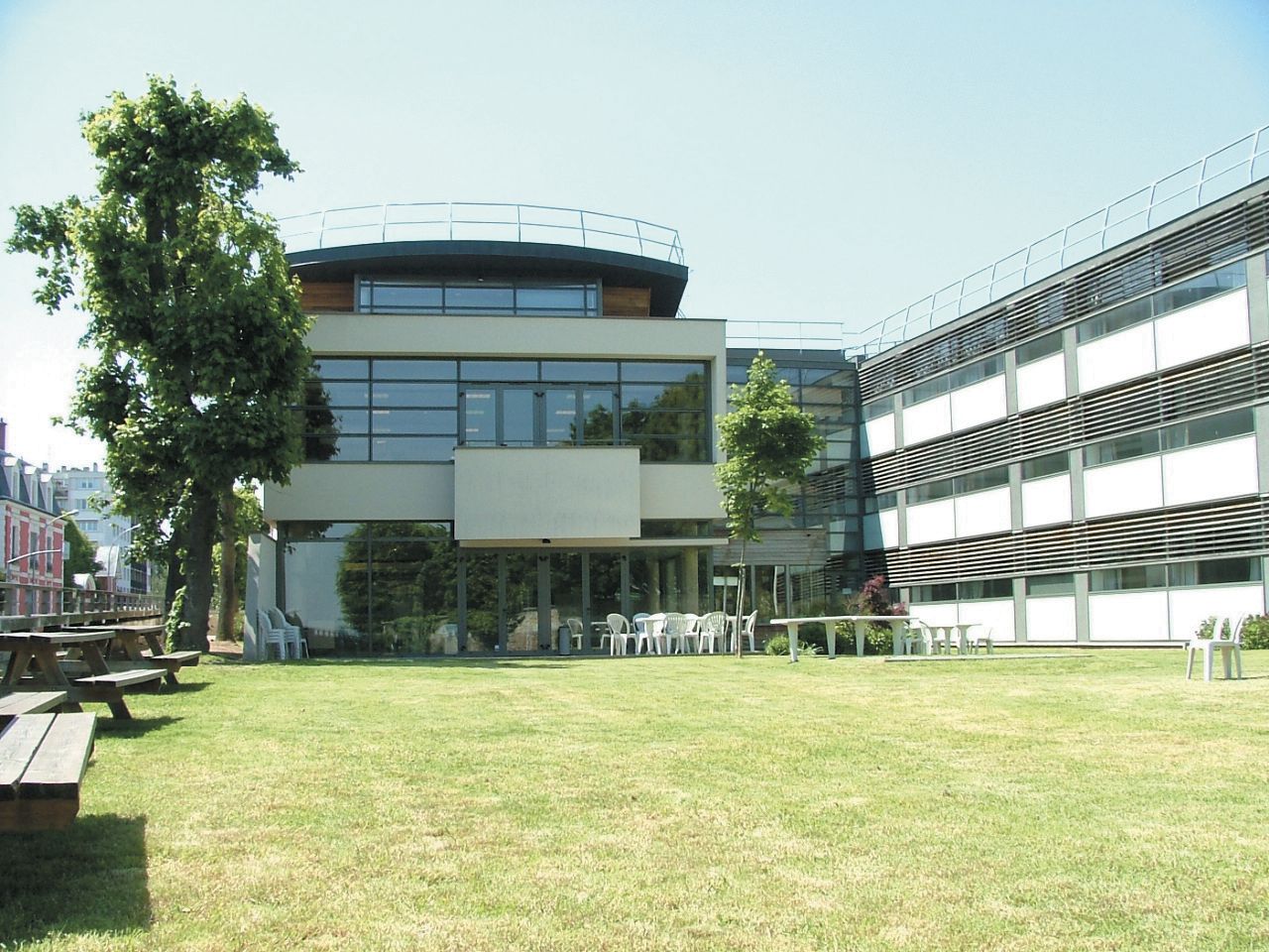 Poste PRAG/PRCE : Littérature contemporaine, Expression communication, Métiers du livre (IUT Saint-Cloud)