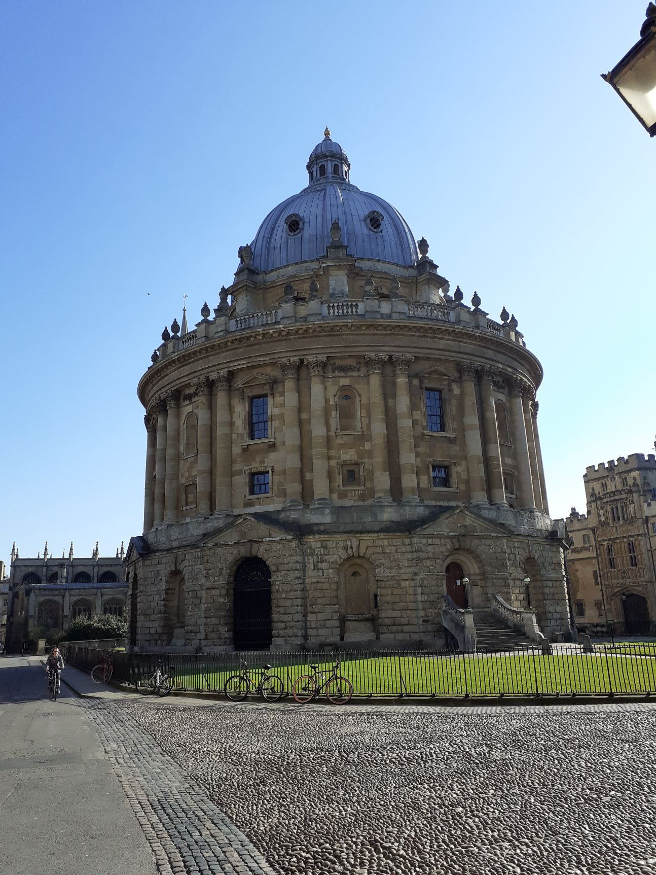 Présentation en ligne des cursus de Master et de Doctorat en Langues et en Littérature à Oxford
