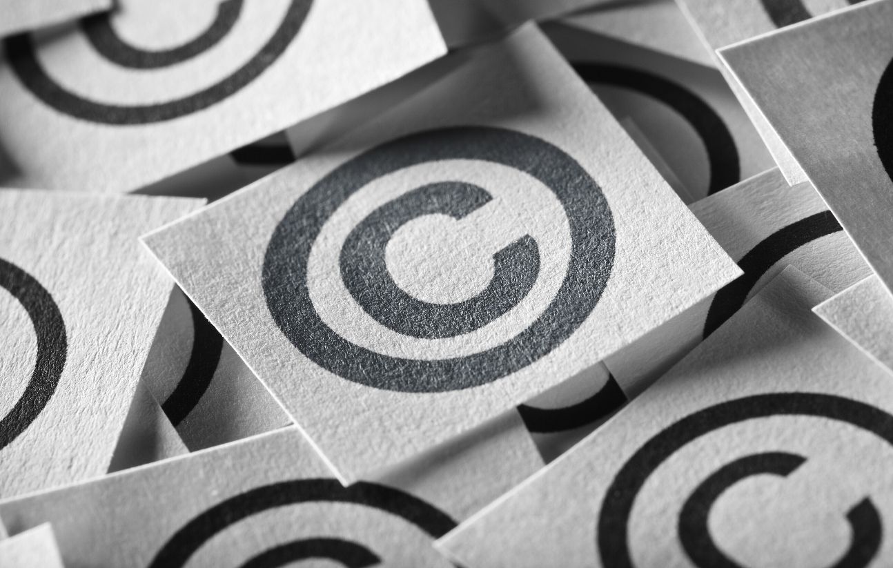 Droit et création littéraire