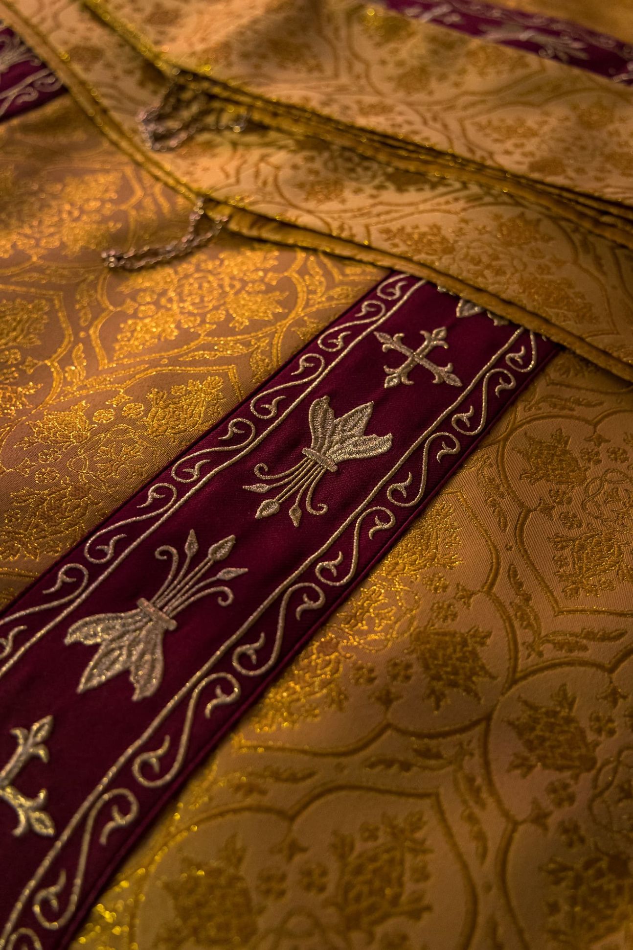 Textiles liturgiques : produire, (re-)vêtir, conserver (Saint-Dié-des-Vosges, France)