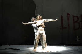 Don Giovanni de Mozart, mise en scène Jean-François Sivadier, Aix-en-Provence, 2017, ©Pascal Victor/ArtComPress via opale.photo Don Giovanni de Mozart, mise en scène Jean-François Sivadier, Aix-en-Provence, 2017, ©Pascal Victor/ArtComPress via opale.photo